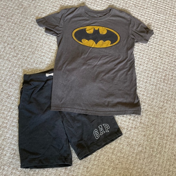 GAP KIDS shorts and Batman tshirt XXL - Picture 1 of 4